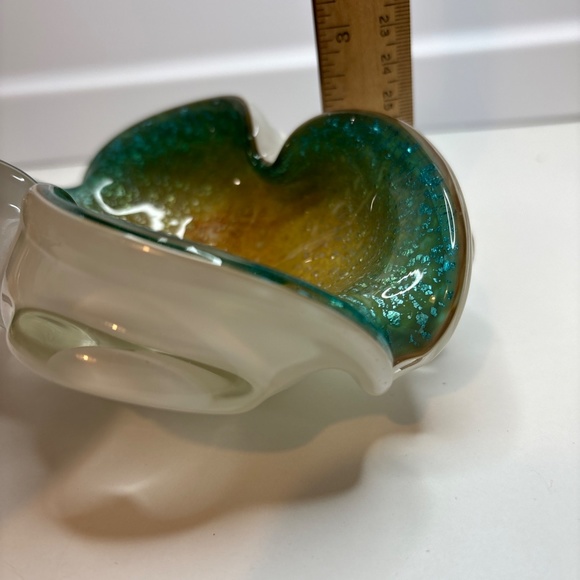 Vintage Murano Candy Dish White base in Blue Yellow Green and Silver Inclusions - Picture 11 of 11